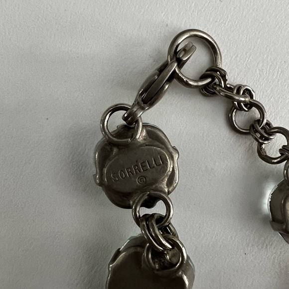 SORRELLI cushion cut Swarovski crystal light blue bracelet and antique silver - Picture 3 of 3